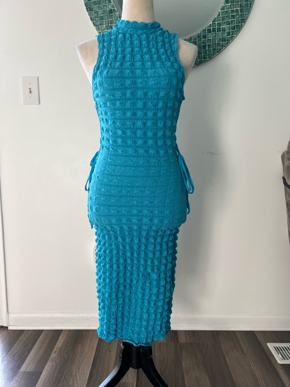 Sleeveless Turquoise Textured Midi Dress